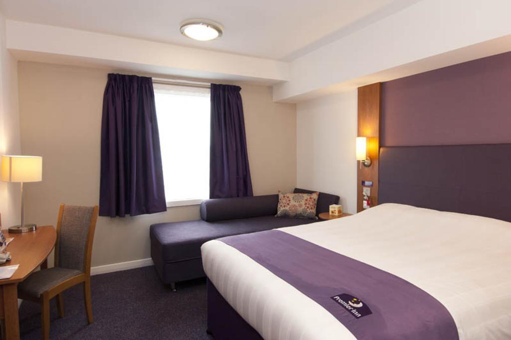 Premier Inn London St.Pancras Room photo