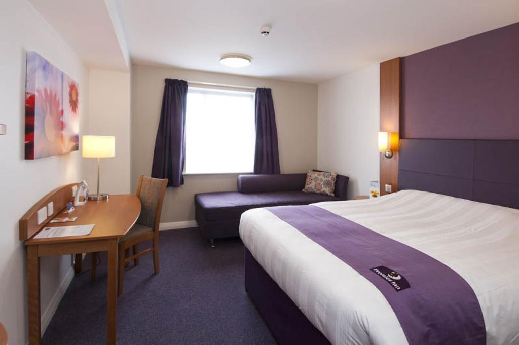 Premier Inn London St.Pancras Room photo